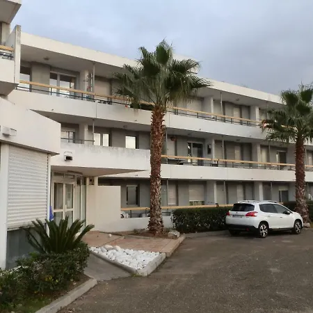 Les Cigales De Apartamento *